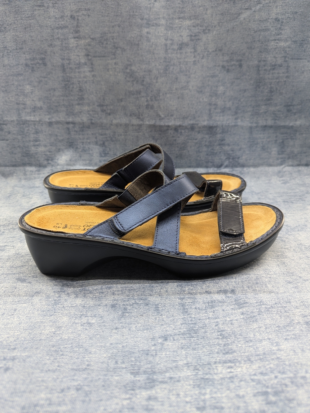 Naot Monterey Strappy Wedges Sandals Leather Sz 40EU Minimalist Ergonomic